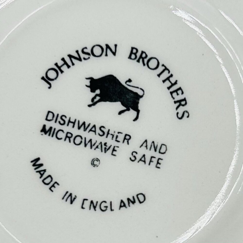 Johnson Brothers White Regency Swirl Ironstone Teacup Saucers England Set Of 4 - Picture 13 of 13